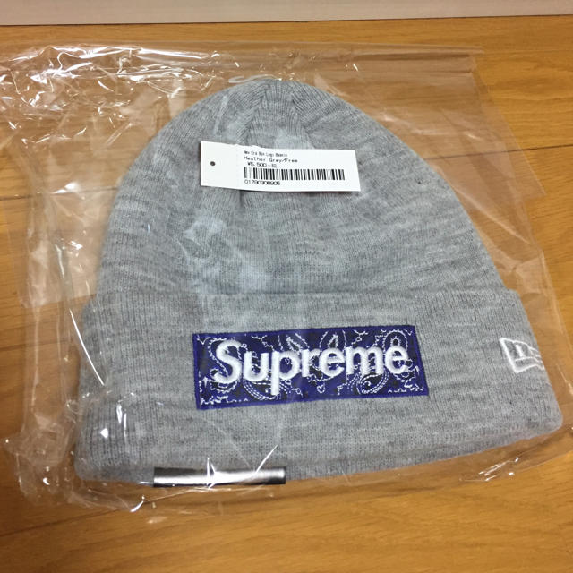 Supreme(シュプリーム)のSupreme Bandana box logo beanie ビーニー メンズの帽子(ニット帽/ビーニー)の商品写真