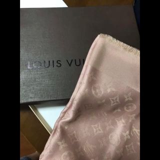 ルイヴィトン(LOUIS VUITTON)の専用です。(ストール/パシュミナ)