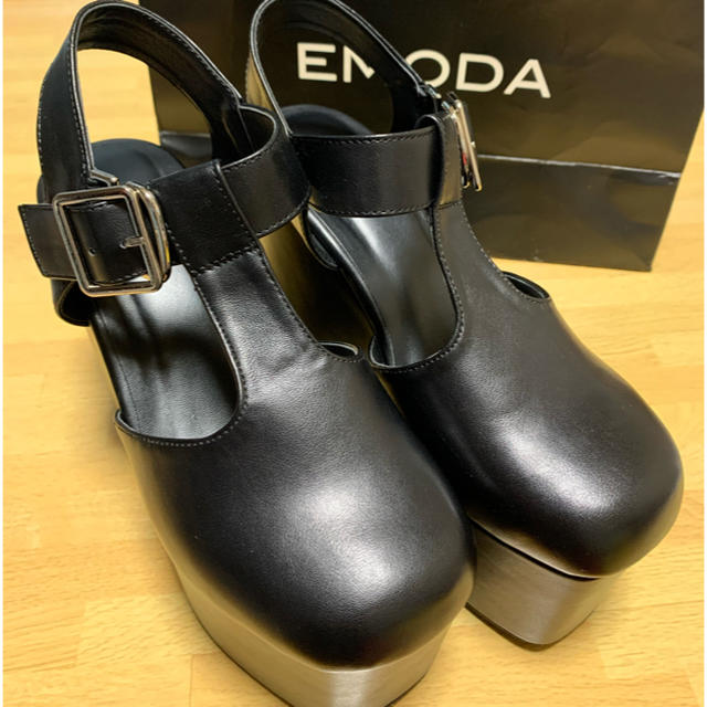 EMODA(エモダ)のシューズ、ヒール レディースの靴/シューズ(ハイヒール/パンプス)の商品写真