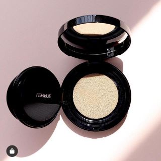 コスメキッチン(Cosme Kitchen)のFEMMUE(ファミュ) エバーグロウクッション 新品未使用、未開封(ファンデーション)