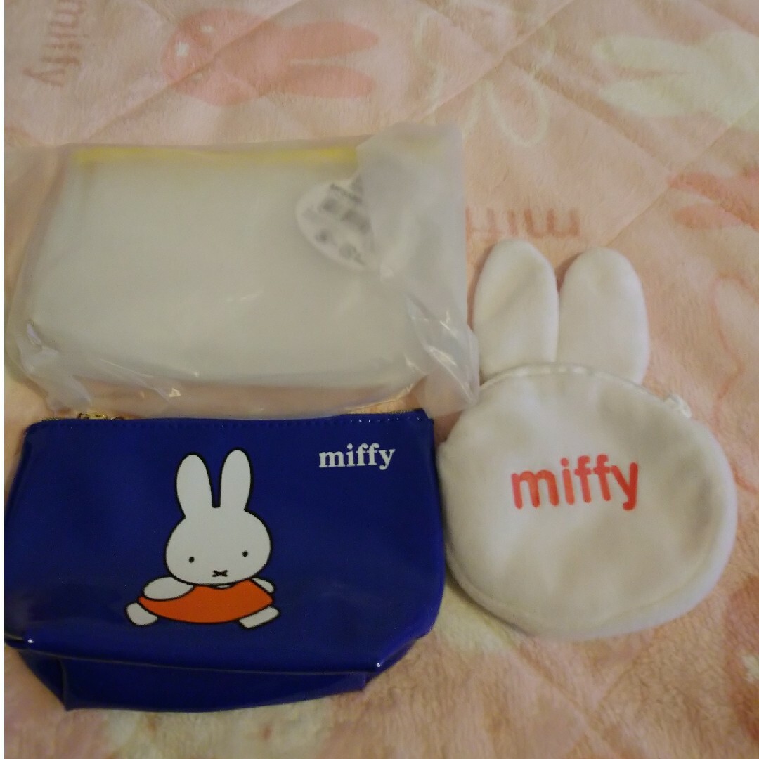 miffy(ミッフィー)のミッフィー ポーチ レディースのファッション小物(ポーチ)の商品写真