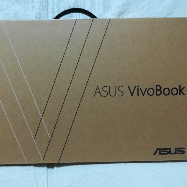 ASUS VivoBook S15 グリーン Core i5 第8世代のサムネイル