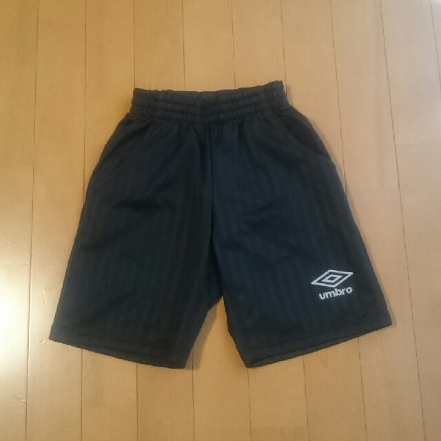 UMBRO(アンブロ)のアンブロ ハーフパンツ 120センチ キッズ/ベビー/マタニティのキッズ服男の子用(90cm~)(パンツ/スパッツ)の商品写真