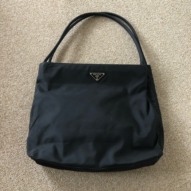 PRADA ハンドバッグ　ナイロン