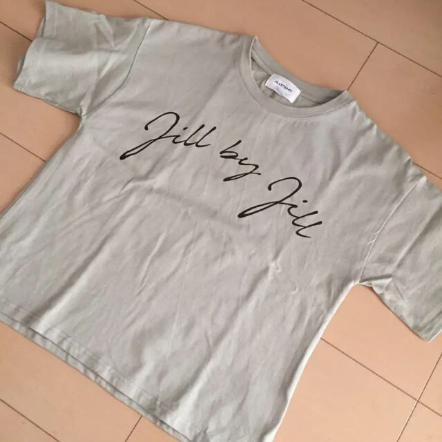 JILLSTUART(ジルスチュアート)のJILLSTUART   ロゴTシャツ   グリーン レディースのトップス(Tシャツ(半袖/袖なし))の商品写真