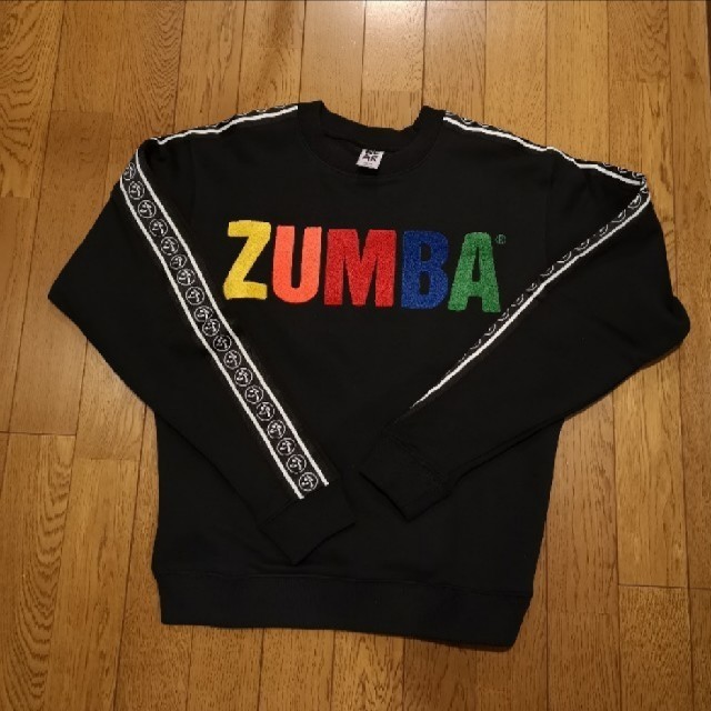 値下げしました‼️ZUMBA　トレーナー　新品未使用XS