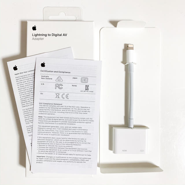 Apple(アップル)のApple Lightning to Digital AV Adapter スマホ/家電/カメラのテレビ/映像機器(映像用ケーブル)の商品写真