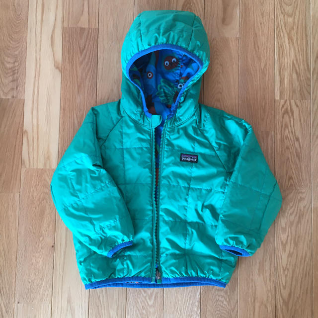 patagonia(パタゴニア)のパタゴニア　　リバーシブルジャケット キッズ/ベビー/マタニティのキッズ服男の子用(90cm~)(ジャケット/上着)の商品写真