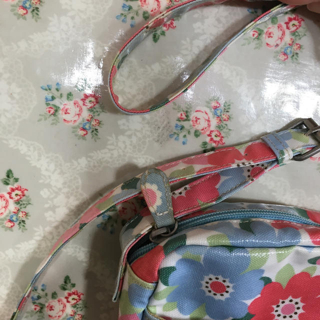 Cath Kidston(キャスキッドソン)の最終値下げ！Cath Kidston ショルダーバッグ キッズ/ベビー/マタニティのこども用バッグ(ポシェット)の商品写真