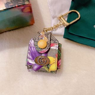 グッチ(Gucci)のグッチ　GGフローラAirPodsケース(iPhoneケース)