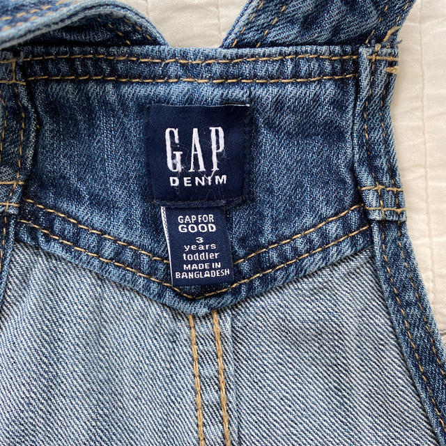 GAP Kids(ギャップキッズ)の GAP kids デニム　サロペット　95cm  キッズ/ベビー/マタニティのキッズ服女の子用(90cm~)(パンツ/スパッツ)の商品写真