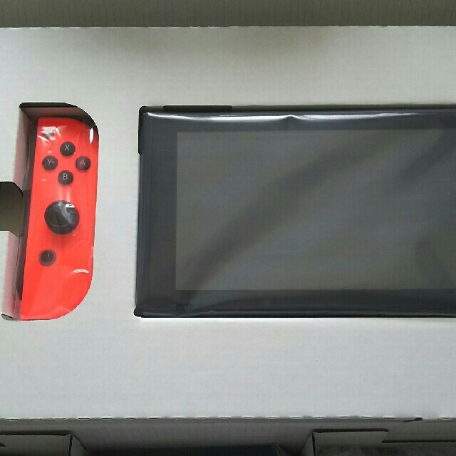 【新品未使用】新型モデル Nintendo Switch 本体　ネオン 3
