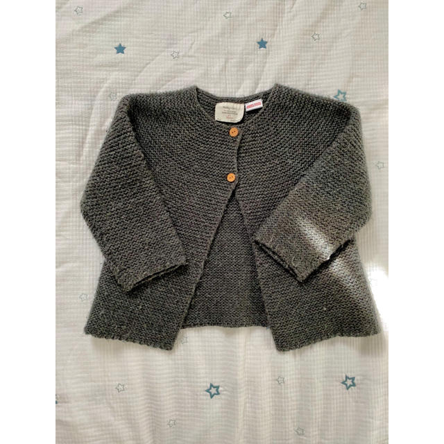 ZARA KIDS(ザラキッズ)のZARA baby⭐︎チャコールグレーニットカーディガン キッズ/ベビー/マタニティのキッズ服女の子用(90cm~)(ニット)の商品写真