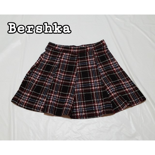 Bershka(ベルシュカ)のBershka チェック フレア スカート ミニスカート Sサイズ レディースのスカート(ミニスカート)の商品写真