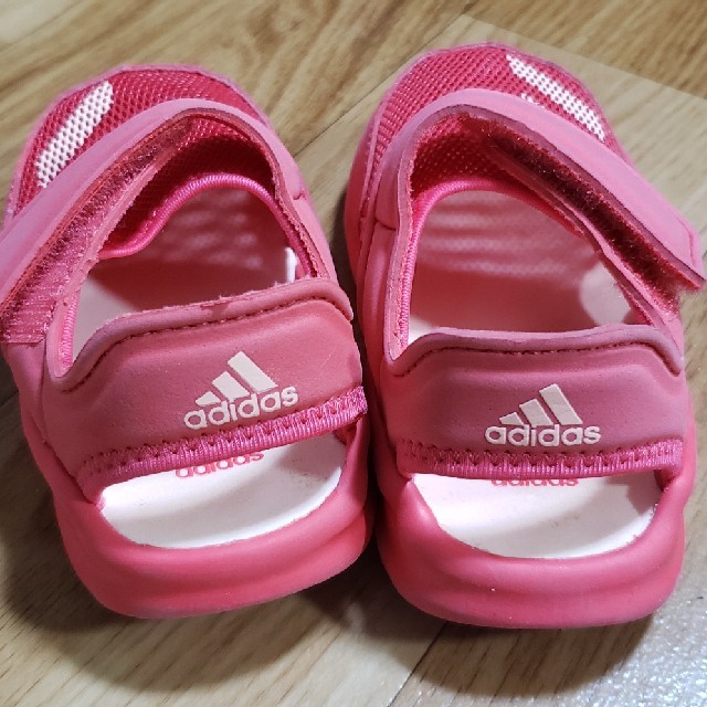 adidas(アディダス)の【リーフ様専用】アディダス キッズサンダル14cm キッズ/ベビー/マタニティのベビー靴/シューズ(~14cm)(サンダル)の商品写真