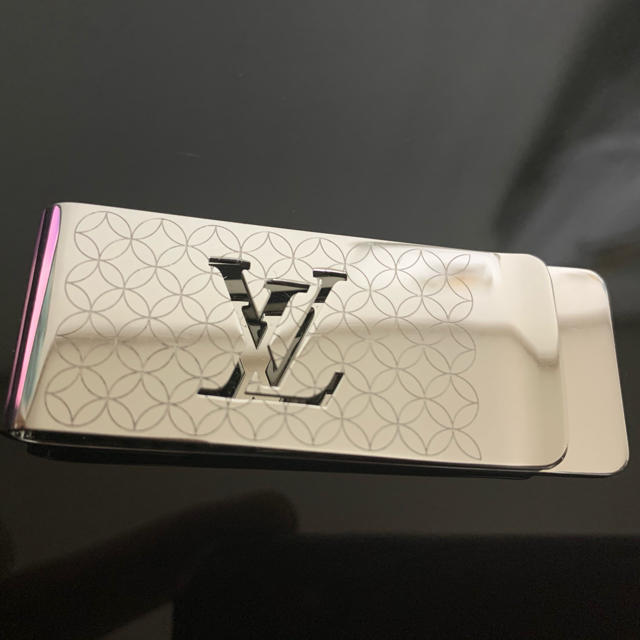 LOUIS VUITTON マネークリップ　美品