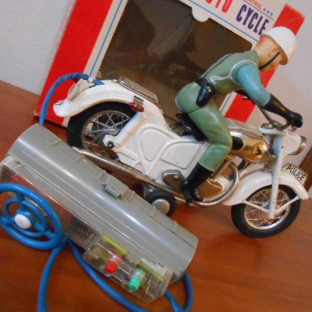 ☆ 希少 BCバンダイ 白バイ 大型バイク ブリキ ホンダ メグロ ☆ 希少 BCバンダイ 白バイ 大型バイク ブリキ ホンダ メグロ