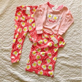 ベビーギャップ(babyGAP)の新品90cm●baby Gap…目玉焼きパジャマ3set●(パジャマ)