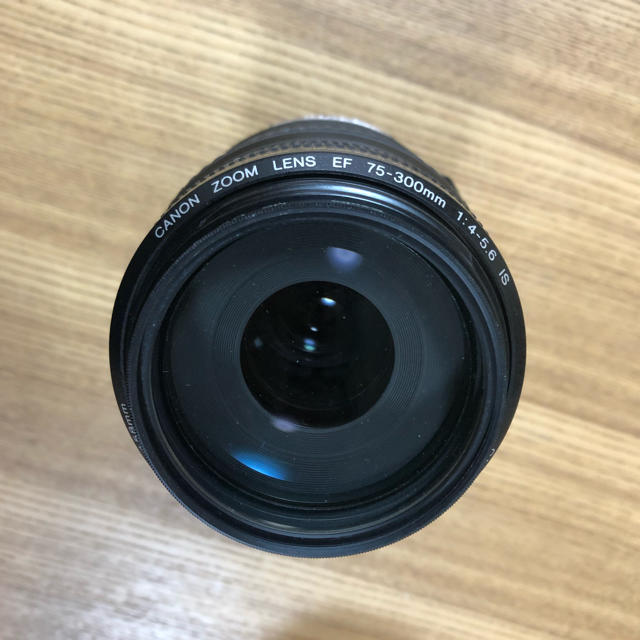 Canon(キヤノン)のCanon EF24-105mm F4L IS USM  スマホ/家電/カメラのカメラ(レンズ(ズーム))の商品写真