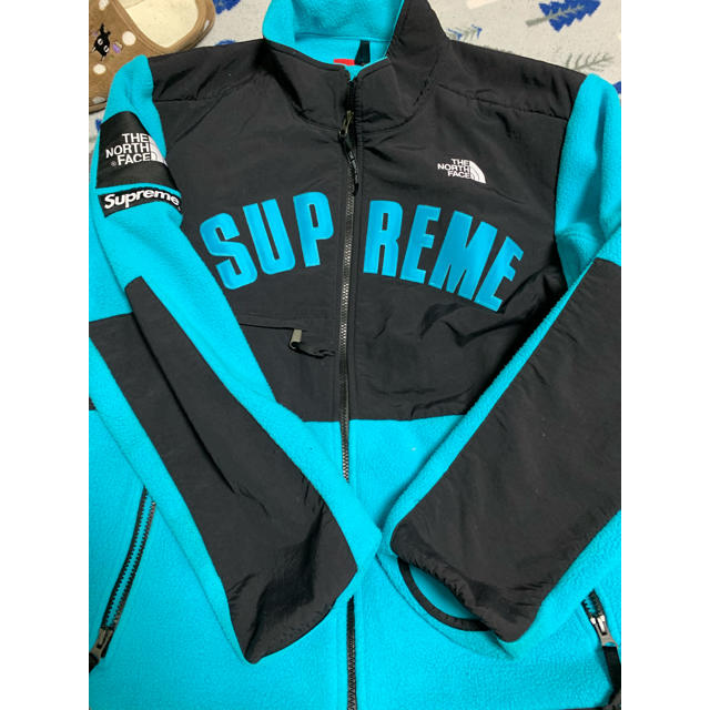 XLサイズ！supreme× The North Face フリースジャケット