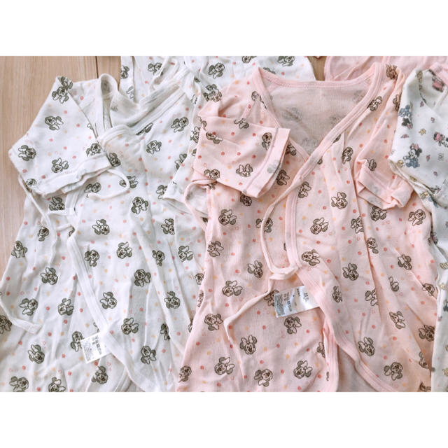 女の子肌着セット☆新生児から☆ディズニー キッズ/ベビー/マタニティのベビー服(~85cm)(肌着/下着)の商品写真