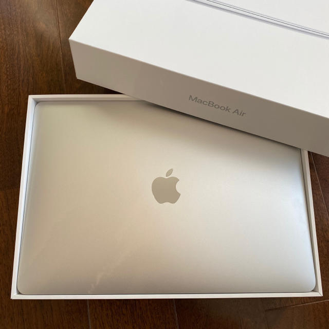 Mac (Apple)(マック)の【新品】MacBookAir 2019   13インチ(シルバー) スマホ/家電/カメラのPC/タブレット(ノートPC)の商品写真