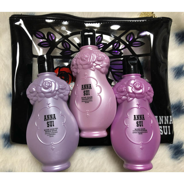 ANNA SUI(アナスイ)のアナスイ　ボディ&ヘアケアセット コスメ/美容のキット/セット(サンプル/トライアルキット)の商品写真