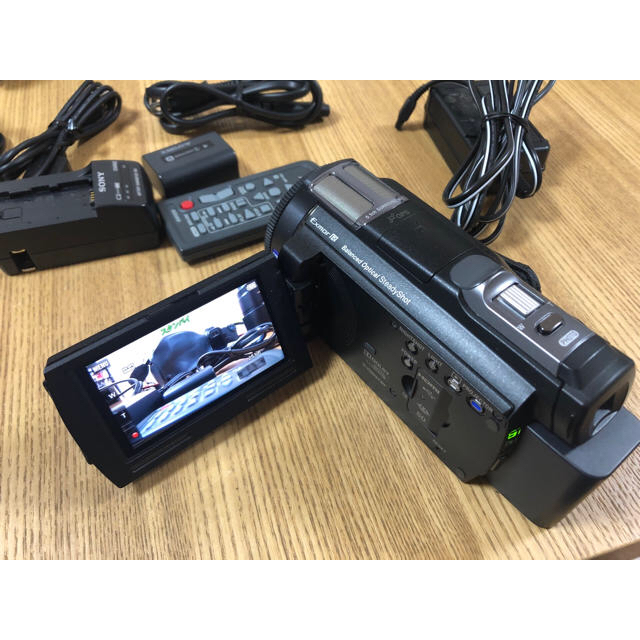 SONY(ソニー)のHDR-PJ760V SONY ビデオカメラ スマホ/家電/カメラのカメラ(ビデオカメラ)の商品写真