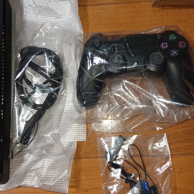 PlayStation4 本体 CUH-2100AB01