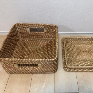 ムジルシリョウヒン(MUJI (無印良品))の無印良品 重なるラタン角型バスケット 中 ふた付き(バスケット/かご)