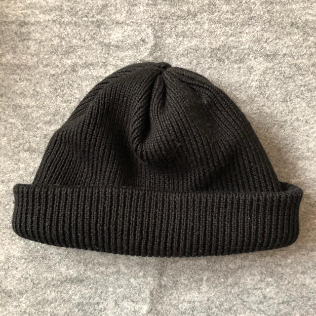COMOLI(コモリ)のcrepuscule ニットキャップ　ウール　黒 メンズの帽子(ニット帽/ビーニー)の商品写真