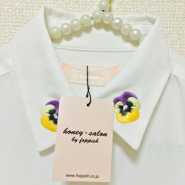 Honey Salon(ハニーサロン)の【♡ハニーサロン♡パンジーシャツ】 レディースのトップス(シャツ/ブラウス(長袖/七分))の商品写真