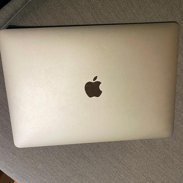 Apple MacBookAir 2019 256GB 本体　箱付き　付属品付き