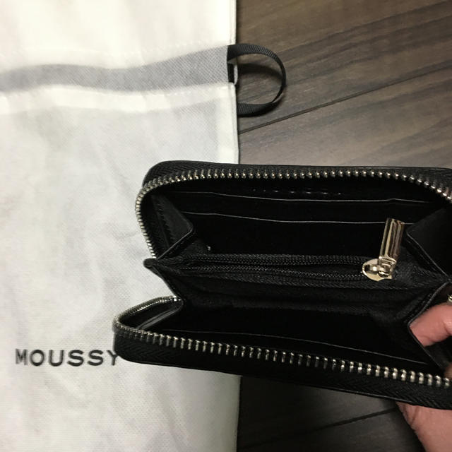 moussy(マウジー)のMOUSSYノベルティー小銭入れ レディースのファッション小物(コインケース)の商品写真