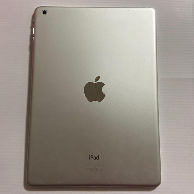 iPad(アイパッド)のiPad Air 64GB  スマホ/家電/カメラのPC/タブレット(タブレット)の商品写真