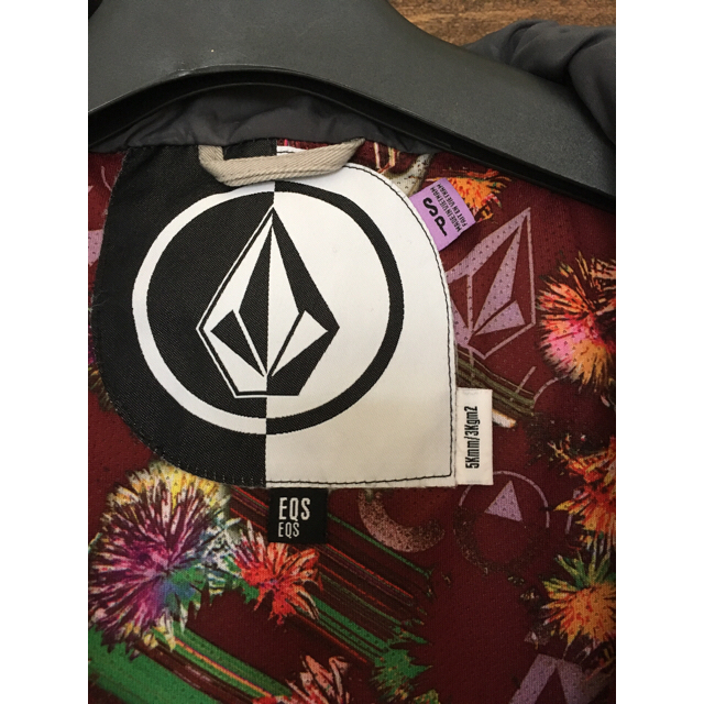 volcom(ボルコム)のbetty様専用   ボルコム  ウエア レディース スポーツ/アウトドアのスノーボード(ウエア/装備)の商品写真