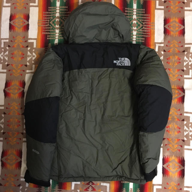 THE NORTH FACE(ザノースフェイス)の19 新品 未使用 ノースフェイス バルトロライト ジャケット M ニュートープ メンズのジャケット/アウター(ダウンジャケット)の商品写真