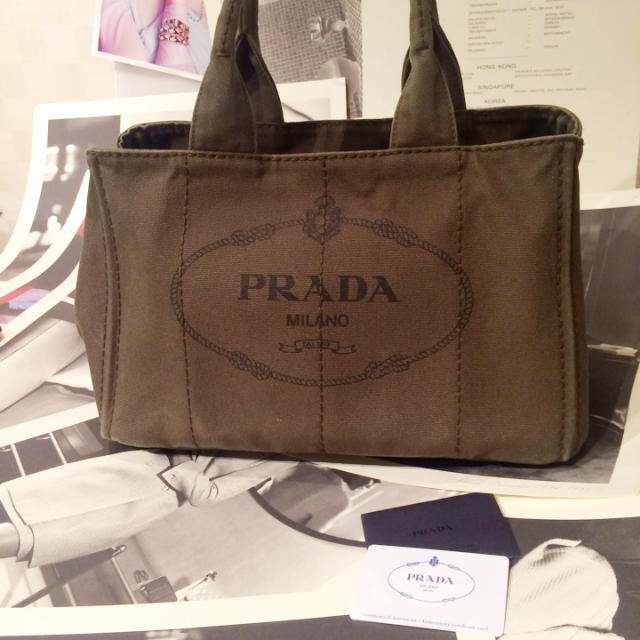 Ferragamo(フェラガモ)のフェラガモ♡プラダ レディースのバッグ(ショルダーバッグ)の商品写真