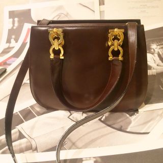 フェラガモ(Ferragamo)のフェラガモ♡プラダ(ショルダーバッグ)