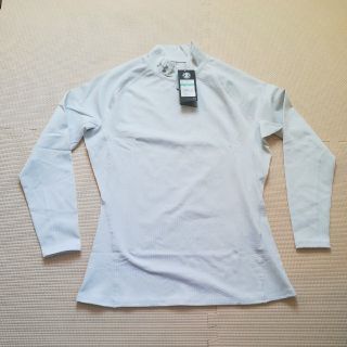 アンダーアーマー(UNDER ARMOUR)の新品　アンダーアーマー　コールドギア　ロングスリーブシャツ(Tシャツ/カットソー(七分/長袖))