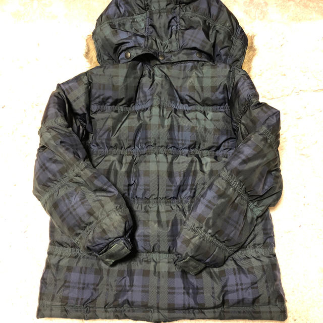 UNIQLO(ユニクロ)のユニクロ　ファー付きダウンジャケット　130 キッズ/ベビー/マタニティのキッズ服女の子用(90cm~)(コート)の商品写真
