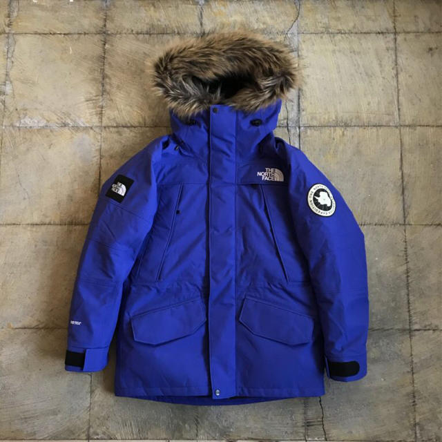 THE NORTH FACE(ザノースフェイス)の美品THE NORTH FACEアンタークティカパーカ イノギュレーションブルー メンズのジャケット/アウター(ダウンジャケット)の商品写真