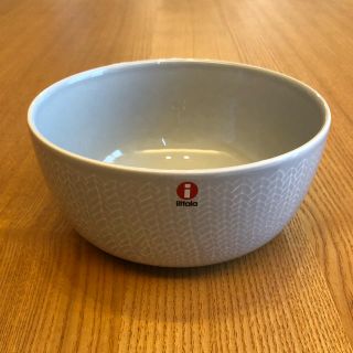 イッタラ(iittala)のなっつ様専用　iittala イッタラ　サルヤトン　ボウル　パールグレー(食器)