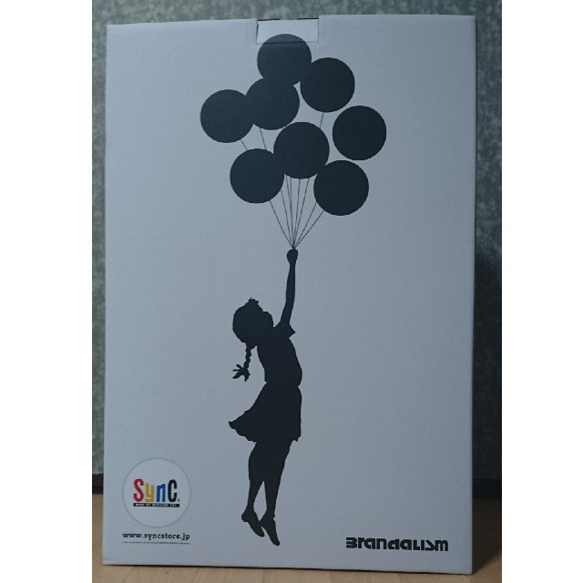 MEDICOM TOY(メディコムトイ)のFlying Balloons Girl
 WHITE VER. エンタメ/ホビーの美術品/アンティーク(彫刻/オブジェ)の商品写真