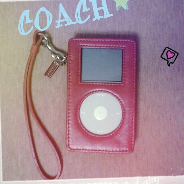 COACH(コーチ)の値下☆COACH ipodケース スマホ/家電/カメラのスマホアクセサリー(モバイルケース/カバー)の商品写真