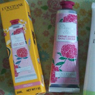 ロクシタン(L'OCCITANE)のみさちゃん様専用です ロクシタンハンドクリーム(ハンドクリーム)