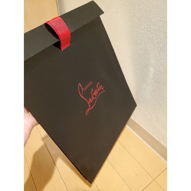 Christian Louboutin(クリスチャンルブタン)のクリスチャンルブタン ルラビック リップグロス イリザ コスメ/美容のベースメイク/化粧品(リップグロス)の商品写真