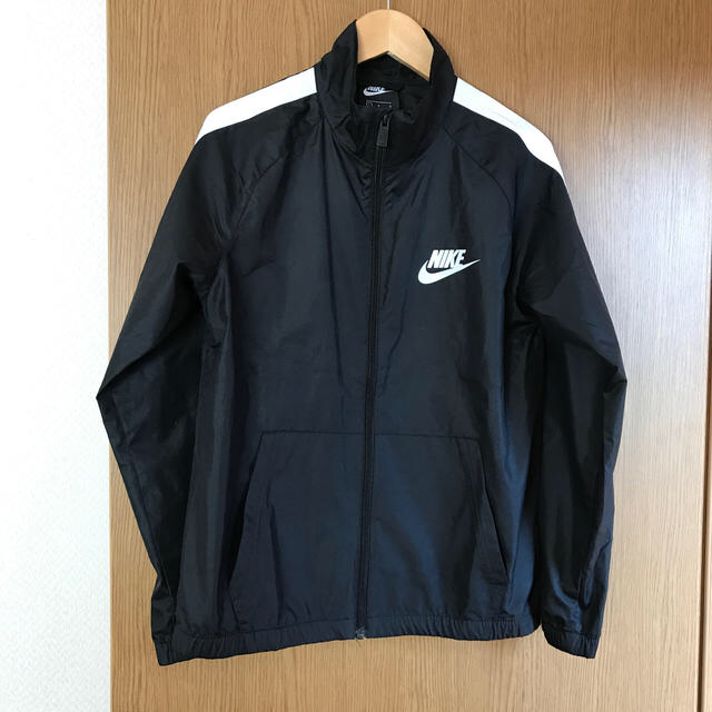 NIKE(ナイキ)のNIKEジャンパー キッズ/ベビー/マタニティのキッズ服男の子用(90cm~)(ジャケット/上着)の商品写真