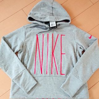 ナイキ(NIKE)のNIKE♥️新品✨パーカー(パーカー)