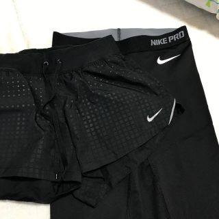 ナイキ(NIKE)のナイキ レギンス?とショートパンツ(レギンス/スパッツ)